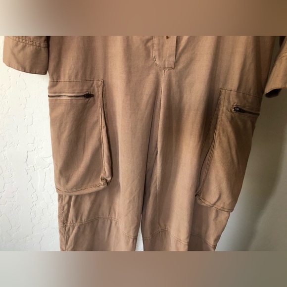 Vintage Tan Corduroy Long sleeve Jumpsuit, Cargo style & ruffle hem•••Jeanology - Picture 6 of 15